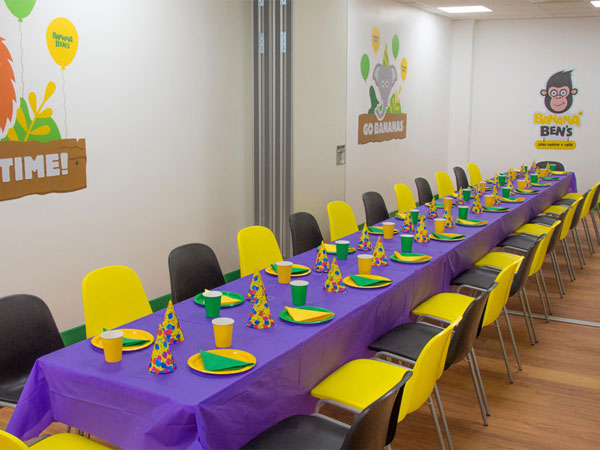 Dance Party at Banana Ben&rsquo;s in Flint